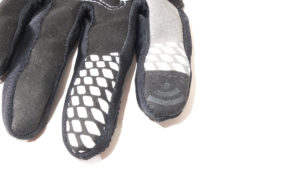 Bikehandschuhe Decathlon MTB 500 im Test - Smartphone